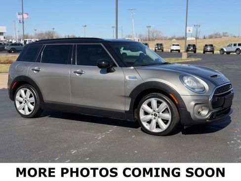 Used 2017 MINI Cooper Clubman S image 1