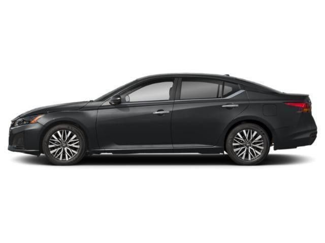 Used 2025 Nissan Altima 2.5 SV FWD image 2