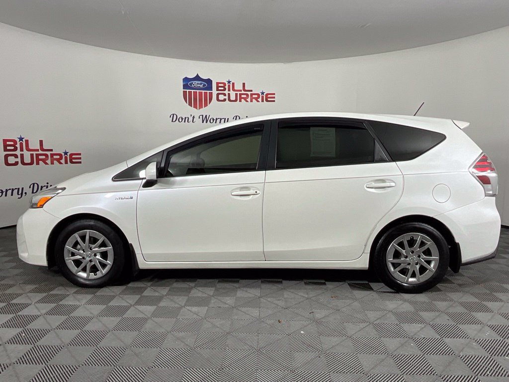 Used 2017 Toyota Prius V Three FWD image 6
