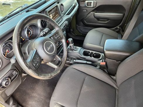 Used 2023 Jeep Wrangler Unlimited Sport AWD/4WD image 7