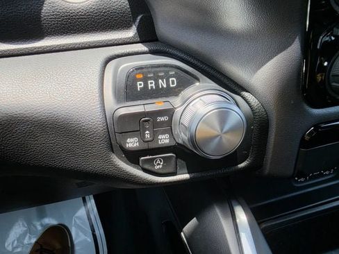 Used 2024 RAM 1500 Laramie AWD/4WD image 6