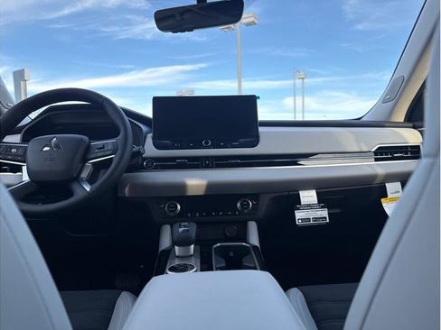New 2026 Mitsubishi Outlander LE FWD image 15