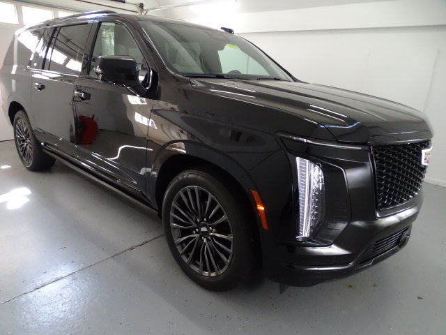Used 2025 Cadillac Escalade ESV Sport Platinum AWD/4WD image 1