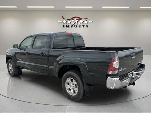 Used 2010 Toyota Tacoma w/ SR5 Package AWD/4WD image 3
