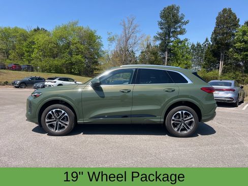 Used 2025 Audi Q5 Premium w/ 19" Wheel Package AWD/4WD image 4