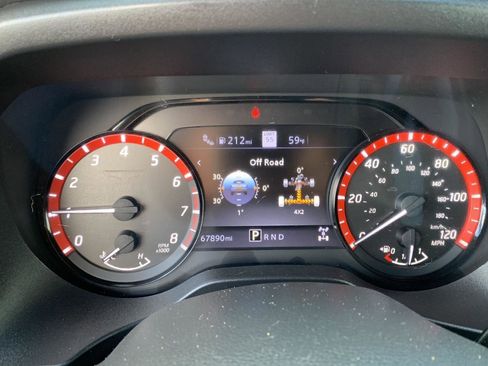 Used 2021 Nissan Titan PRO-4X w/ Pro-4x Convenience Package image 7