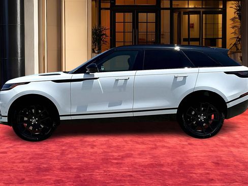 New 2026 Land Rover Range Rover Velar Dynamic SE image 3