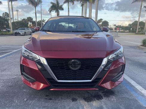 Used 2022 Nissan Sentra SV w/ SV Premium Package FWD image 2