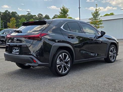 Used 2024 Lexus UX 250h FWD image 5