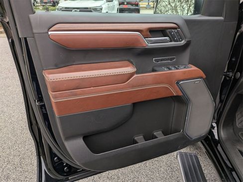 Used 2023 GMC Sierra 1500 Denali Ultimate image 12