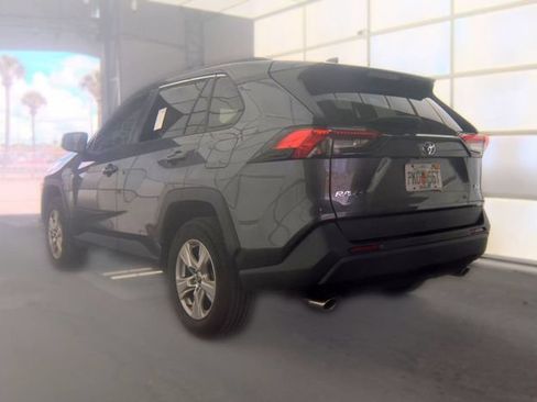 Used 2021 Toyota RAV4 XLE FWD image 5
