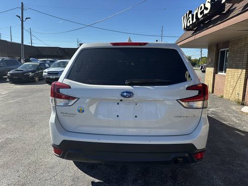 Used 2023 Subaru Forester AWD/4WD image 5