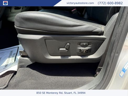 Used 2018 RAM 1500 Laramie w/ Convenience Group AWD/4WD image 22