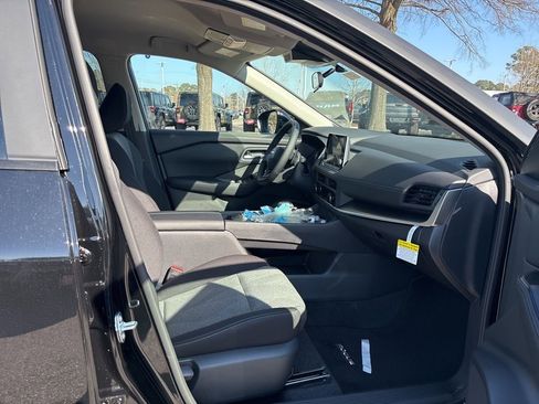 New 2026 Nissan Rogue SV image 17