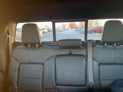 Used 2020 Chevrolet Silverado 1500 High Country image 21