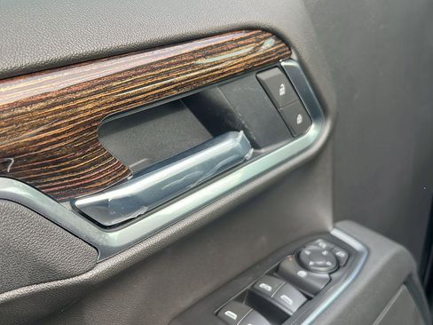 New 2026 GMC Sierra 1500 Elevation image 9