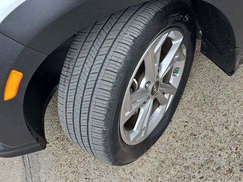 Certified 2023 Hyundai Kona SEL image 29