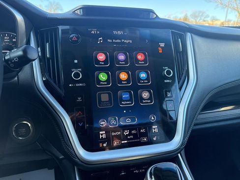 Used 2022 Subaru Outback Limited image 15