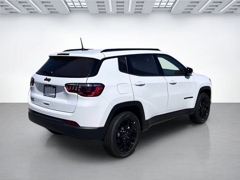 New 2026 Jeep Compass Latitude AWD/4WD image 3
