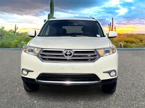 Used 2012 Toyota Highlander FWD image 8