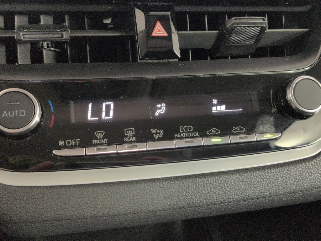 Used 2024 Toyota Corolla LE FWD image 35