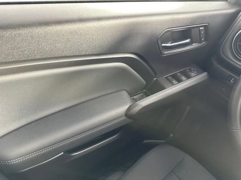 Used 2024 Chevrolet Colorado LT w/ LT Convenience Package AWD/4WD image 32