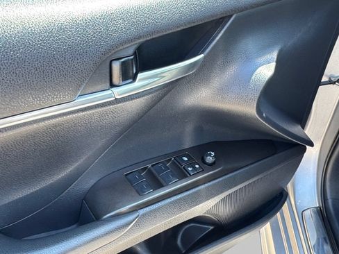 Used 2024 Toyota Camry SE FWD image 19