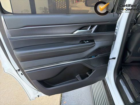 Certified 2023 Jeep Grand Wagoneer Series II AWD/4WD image 51