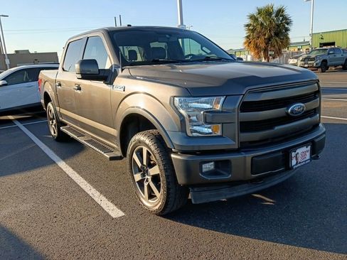 Used 2017 Ford F150 Lariat image 3