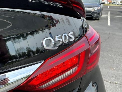 Used 2018 INFINITI Q50 Sport image 24