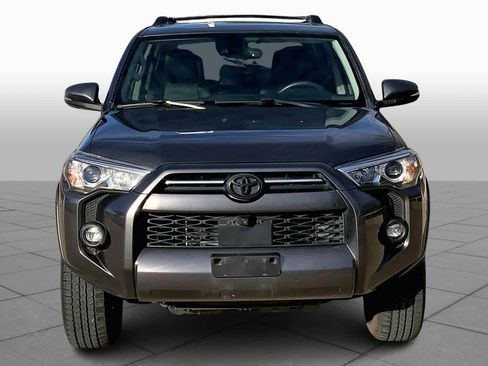 Used 2022 Toyota 4Runner SR5 Premium image 3