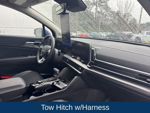 Used 2025 Kia Sportage SX image 25