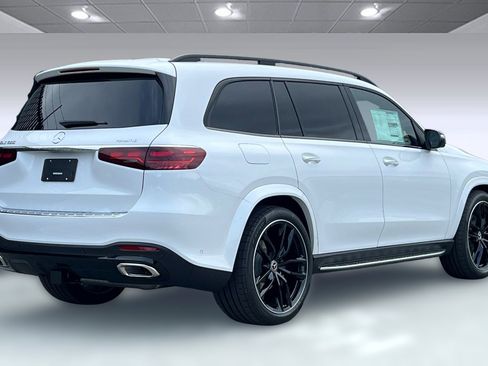 New 2026 Mercedes-Benz GLS 580 4MATIC image 8