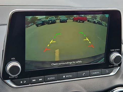 Used 2024 Nissan Sentra SV FWD image 22