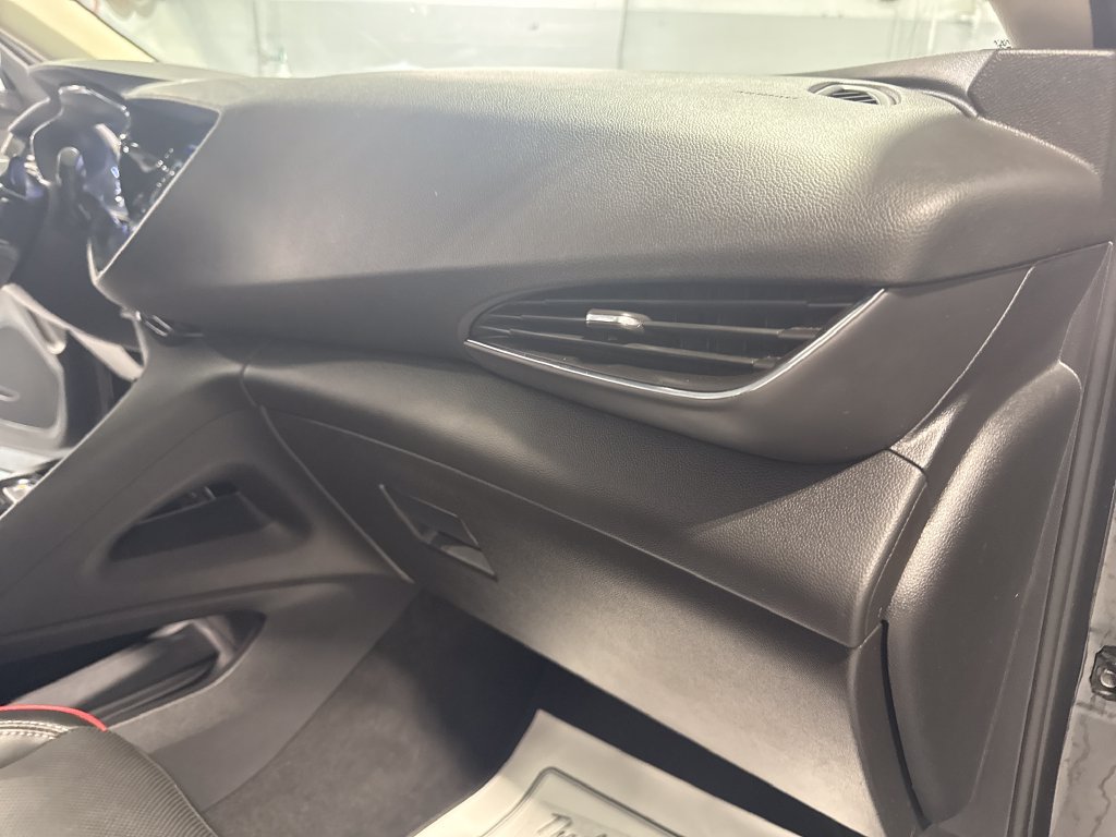 Used 2023 Buick Envision Essence w/ Sport Touring Package FWD image 37