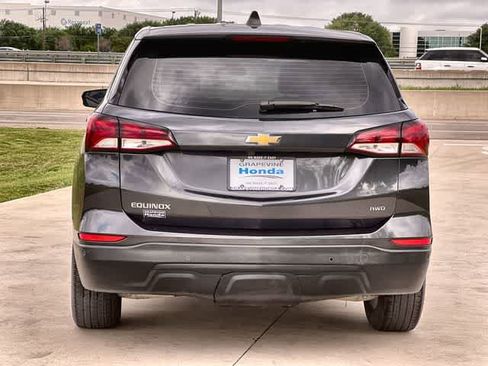 Used 2022 Chevrolet Equinox LS image 6