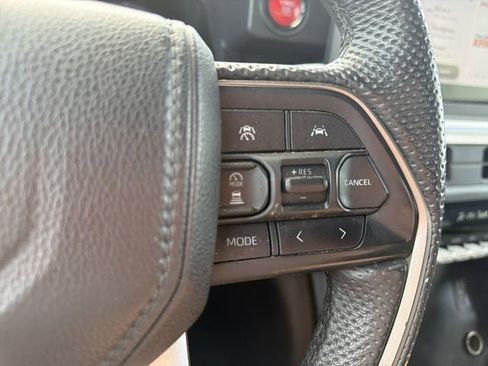 Used 2024 Toyota Tacoma TRD Off-Road image 24