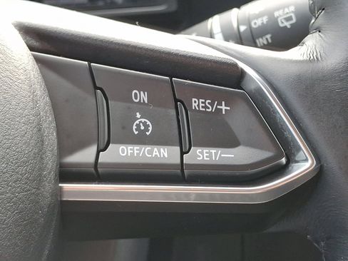 Used 2018 MAZDA MAZDA3 Touring image 24