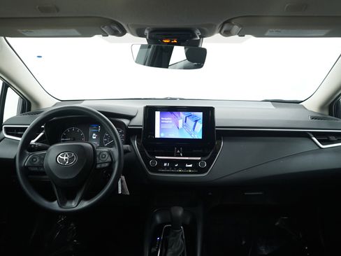 Used 2023 Toyota Corolla LE image 12