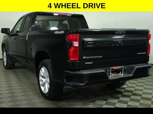 Certified 2022 Chevrolet Silverado 1500 Custom w/ Safety Confidence Package AWD/4WD image 4
