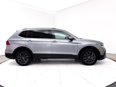 Used 2022 Volkswagen Tiguan SE FWD image 40