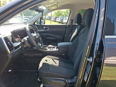 Used 2026 Kia Sorento LX FWD image 14