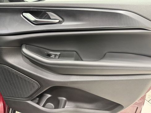 New 2026 Jeep Grand Cherokee Laredo image 14