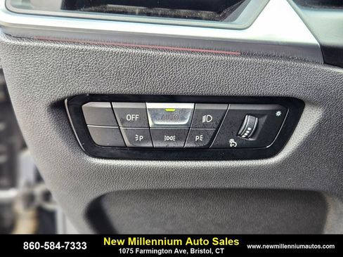 Used 2024 BMW i4 xDrive40i image 25