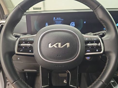 Used 2024 Kia Sorento S FWD image 28
