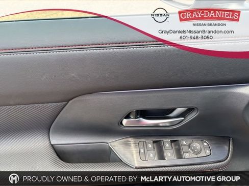 New 2025 Nissan Kicks SR image 11