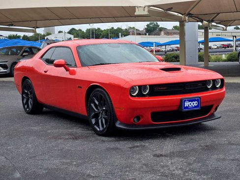 Used 2023 Dodge Challenger R/T w/ Plus Package RWD image 2
