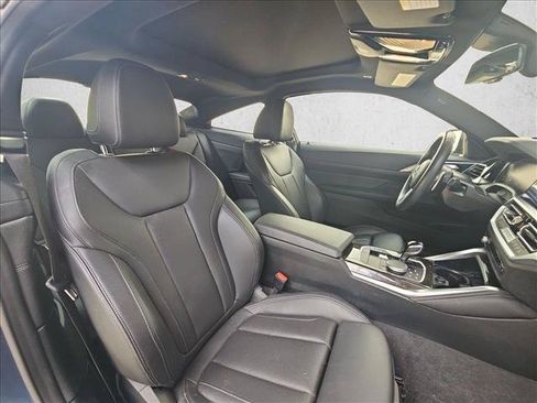 Used 2023 BMW 430i Coupe w/ M Sport Package RWD image 17