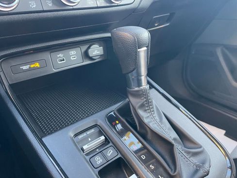 Used 2023 Honda CR-V EX image 11