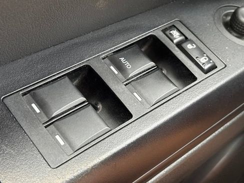 Used 2014 Jeep Patriot Latitude w/ Sun/Sound Group AWD/4WD image 11